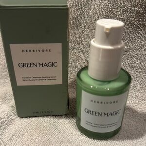 Herbivore Botanicals Green Magic Serum - Green